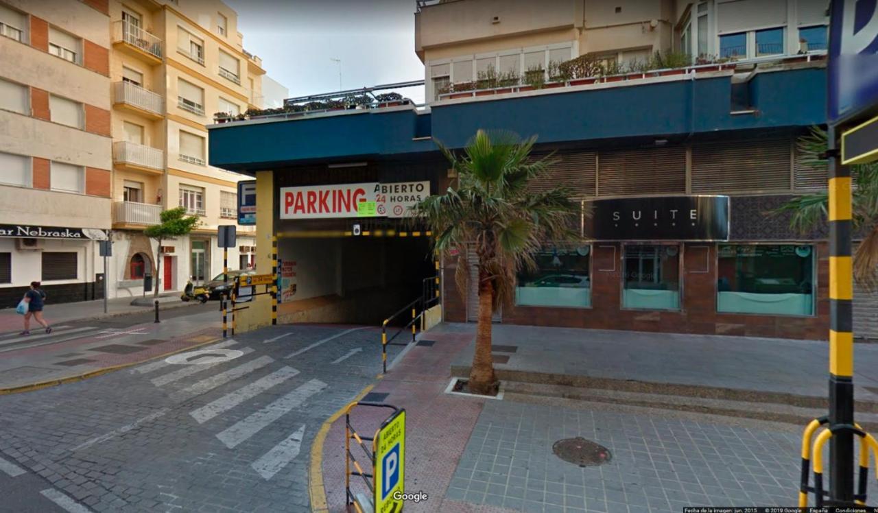 カディスCasa Brasil - 1ª Linea Playa Con Parking Incluidoアパートメント エクステリア 写真
